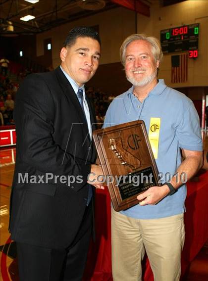 Thumbnail 1 in Windward vs. Lutheran (CIF SoCal D5 Final) photogallery.