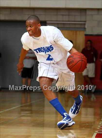 Thumbnail 3 in Windward vs. Lutheran (CIF SoCal D5 Final) photogallery.