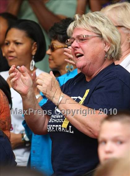 Thumbnail 2 in Windward vs. Lutheran (CIF SoCal D5 Final) photogallery.