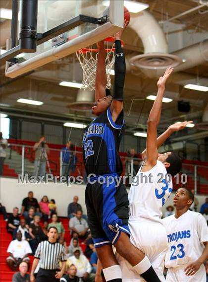 Thumbnail 3 in Windward vs. Lutheran (CIF SoCal D5 Final) photogallery.