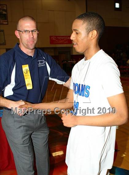 Thumbnail 1 in Windward vs. Lutheran (CIF SoCal D5 Final) photogallery.