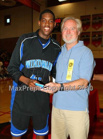 Thumbnail 3 in Windward vs. Lutheran (CIF SoCal D5 Final) photogallery.