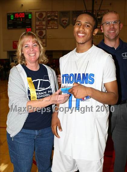 Thumbnail 1 in Windward vs. Lutheran (CIF SoCal D5 Final) photogallery.