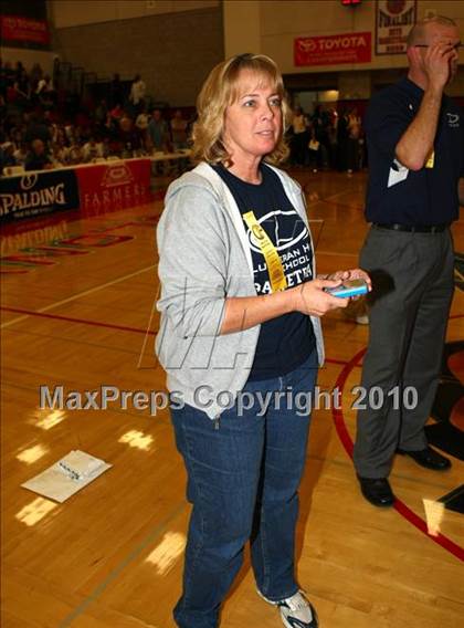Thumbnail 2 in Windward vs. Lutheran (CIF SoCal D5 Final) photogallery.