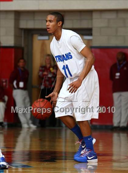 Thumbnail 1 in Windward vs. Lutheran (CIF SoCal D5 Final) photogallery.