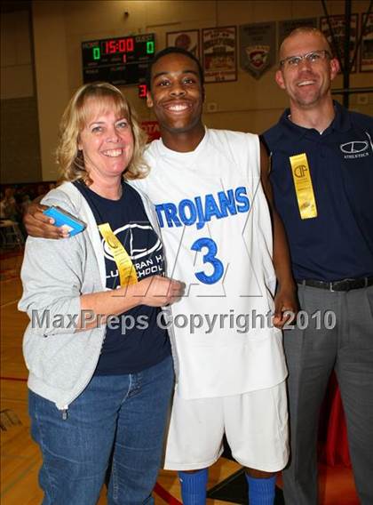 Thumbnail 3 in Windward vs. Lutheran (CIF SoCal D5 Final) photogallery.