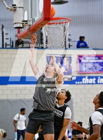 Thumbnail 2 in St Petersburg vs Sickles (Hoopvibe - Preseason) photogallery.