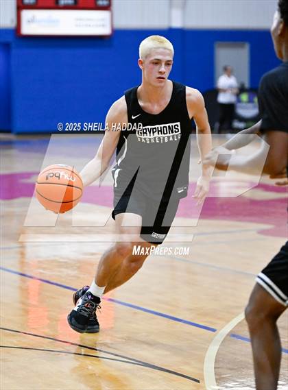 Thumbnail 1 in St Petersburg vs Sickles (Hoopvibe - Preseason) photogallery.