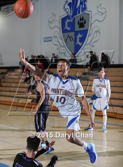 Thumbnail 3 in Hoover @ Benicia (MaxPreps Holiday Classic) photogallery.