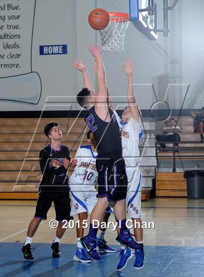 Thumbnail 3 in Hoover @ Benicia (MaxPreps Holiday Classic) photogallery.