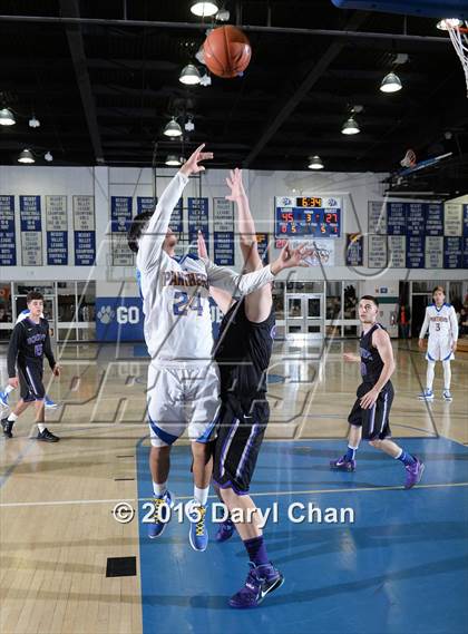 Thumbnail 3 in Hoover @ Benicia (MaxPreps Holiday Classic) photogallery.