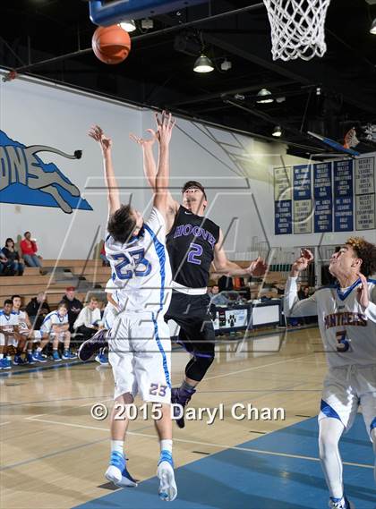 Thumbnail 3 in Hoover @ Benicia (MaxPreps Holiday Classic) photogallery.