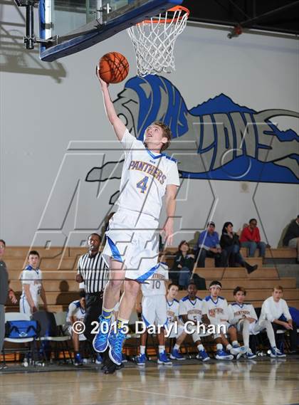 Thumbnail 2 in Hoover @ Benicia (MaxPreps Holiday Classic) photogallery.