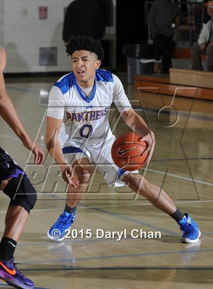 Thumbnail 2 in Hoover @ Benicia (MaxPreps Holiday Classic) photogallery.