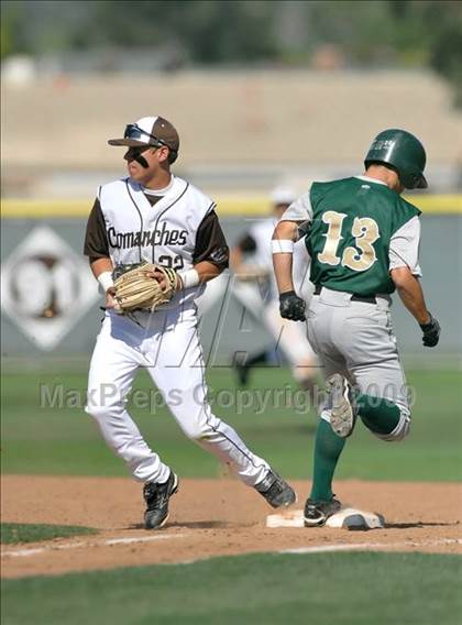 Thumbnail 1 in Brea Olinda @ Canyon photogallery.