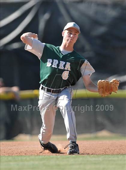 Thumbnail 1 in Brea Olinda @ Canyon photogallery.