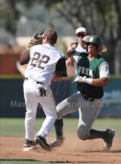 Thumbnail 1 in Brea Olinda @ Canyon photogallery.