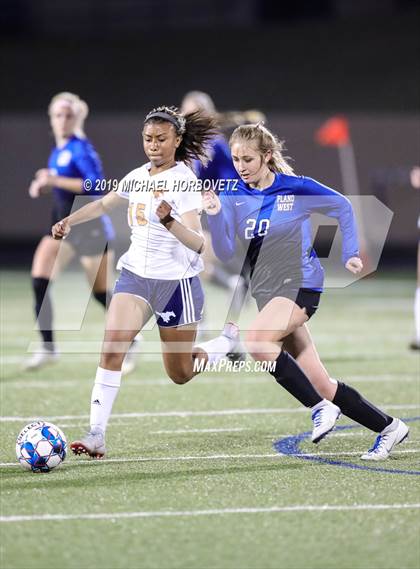 Thumbnail 1 in Plano West vs Sachse (UIL 6A Bi-District Playoff) photogallery.