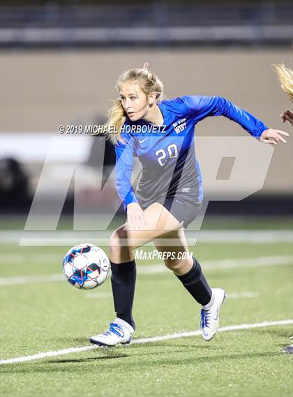 Thumbnail 3 in Plano West vs Sachse (UIL 6A Bi-District Playoff) photogallery.