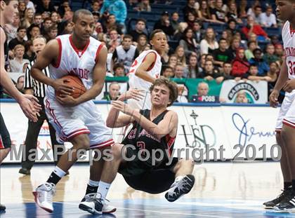 Thumbnail 2 in La Jolla vs Mount Miguel (CIF SDS D3 Final) photogallery.