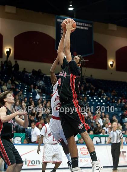 Thumbnail 3 in La Jolla vs Mount Miguel (CIF SDS D3 Final) photogallery.
