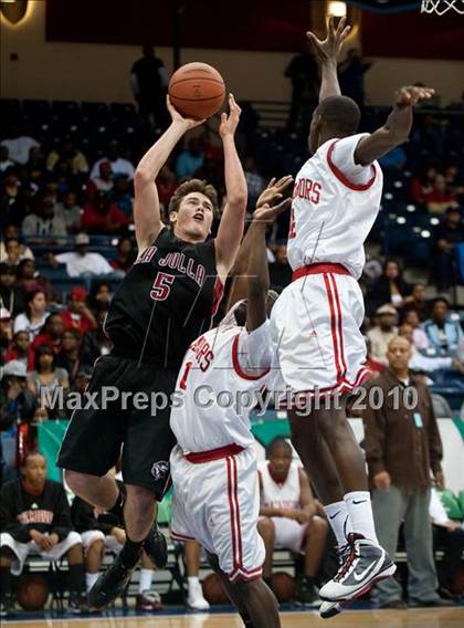 Thumbnail 2 in La Jolla vs Mount Miguel (CIF SDS D3 Final) photogallery.