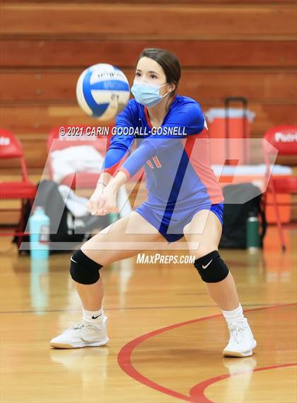 Thumbnail 3 in New Bern @ West Carteret photogallery.