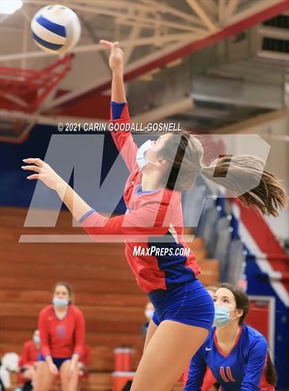 Thumbnail 3 in New Bern @ West Carteret photogallery.