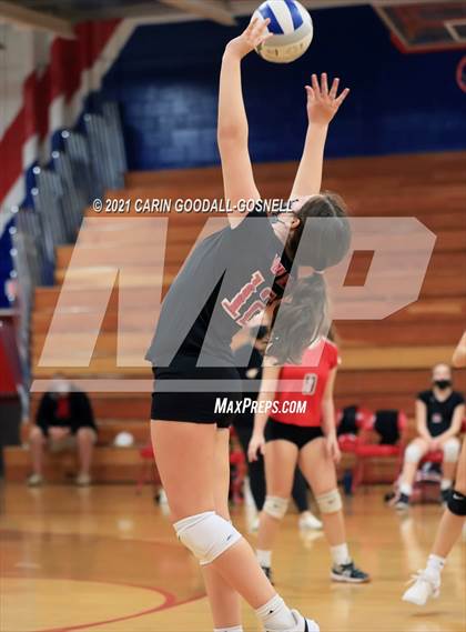 Thumbnail 3 in New Bern @ West Carteret photogallery.