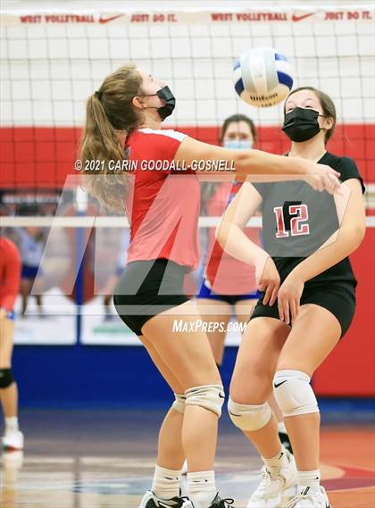 Thumbnail 3 in New Bern @ West Carteret photogallery.