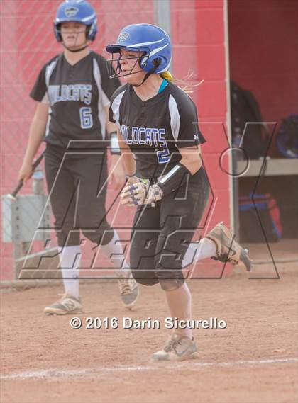 Thumbnail 3 in Mesquite vs. Skyline (Blackhawk Tournament) photogallery.