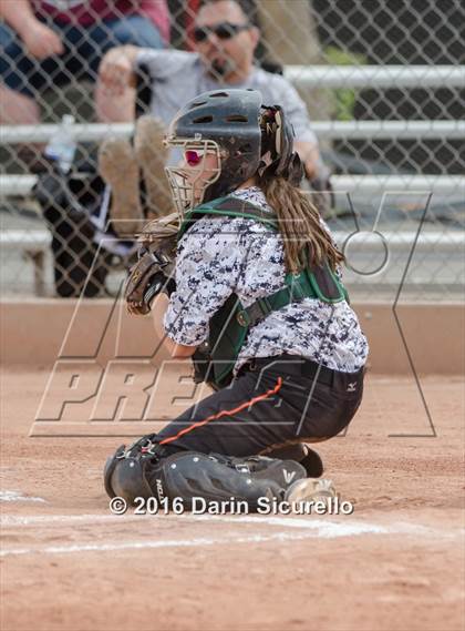 Thumbnail 1 in Mesquite vs. Skyline (Blackhawk Tournament) photogallery.