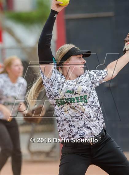 Thumbnail 3 in Mesquite vs. Skyline (Blackhawk Tournament) photogallery.