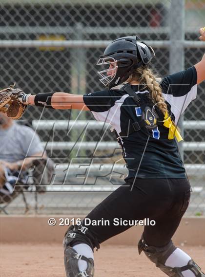 Thumbnail 3 in Mesquite vs. Skyline (Blackhawk Tournament) photogallery.