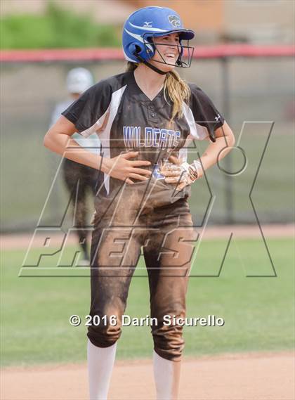 Thumbnail 3 in Mesquite vs. Skyline (Blackhawk Tournament) photogallery.
