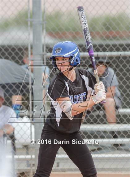 Thumbnail 1 in Mesquite vs. Skyline (Blackhawk Tournament) photogallery.