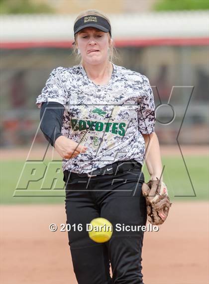 Thumbnail 1 in Mesquite vs. Skyline (Blackhawk Tournament) photogallery.
