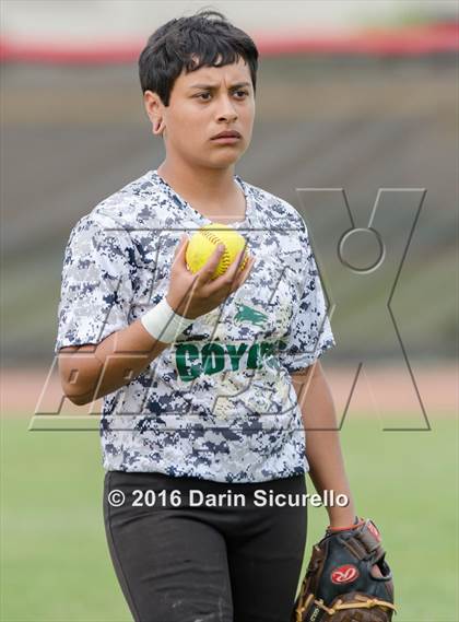 Thumbnail 1 in Mesquite vs. Skyline (Blackhawk Tournament) photogallery.