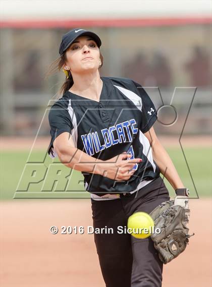 Thumbnail 2 in Mesquite vs. Skyline (Blackhawk Tournament) photogallery.