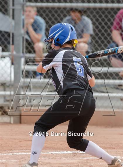 Thumbnail 2 in Mesquite vs. Skyline (Blackhawk Tournament) photogallery.