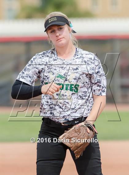 Thumbnail 3 in Mesquite vs. Skyline (Blackhawk Tournament) photogallery.