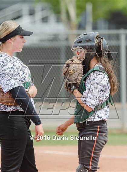 Thumbnail 3 in Mesquite vs. Skyline (Blackhawk Tournament) photogallery.