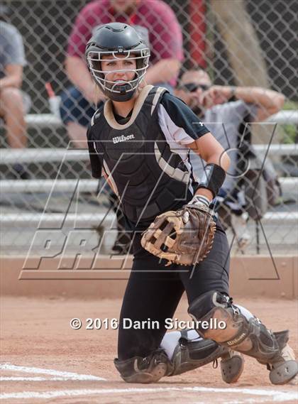 Thumbnail 3 in Mesquite vs. Skyline (Blackhawk Tournament) photogallery.