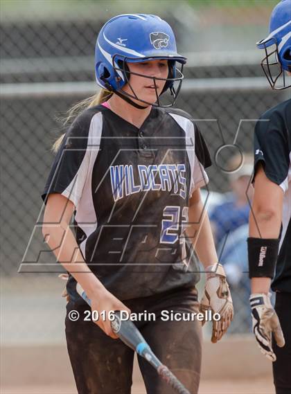 Thumbnail 2 in Mesquite vs. Skyline (Blackhawk Tournament) photogallery.