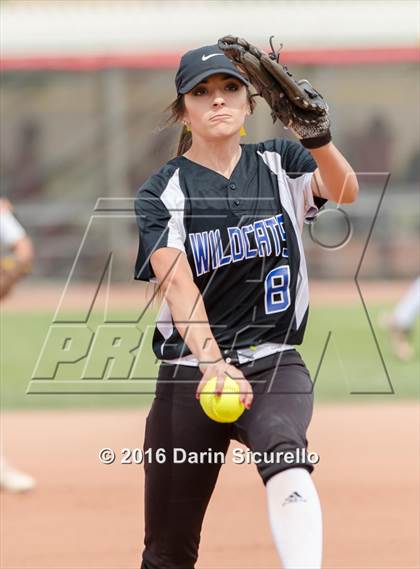 Thumbnail 3 in Mesquite vs. Skyline (Blackhawk Tournament) photogallery.