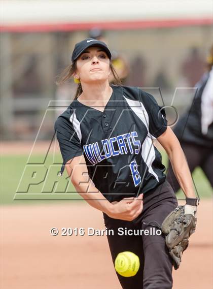 Thumbnail 3 in Mesquite vs. Skyline (Blackhawk Tournament) photogallery.