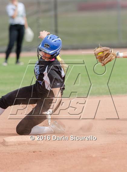 Thumbnail 2 in Mesquite vs. Skyline (Blackhawk Tournament) photogallery.