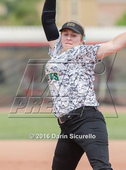Thumbnail 2 in Mesquite vs. Skyline (Blackhawk Tournament) photogallery.