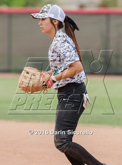 Thumbnail 2 in Mesquite vs. Skyline (Blackhawk Tournament) photogallery.