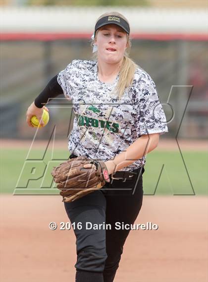 Thumbnail 3 in Mesquite vs. Skyline (Blackhawk Tournament) photogallery.